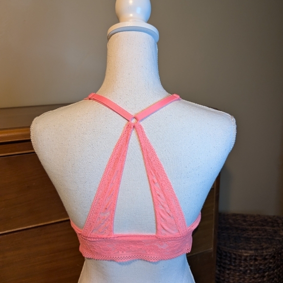 VICTORIA'S SECRET Bralette Wireless Lightly Lined Lace Push Up - Medium - Picture 5 of 11